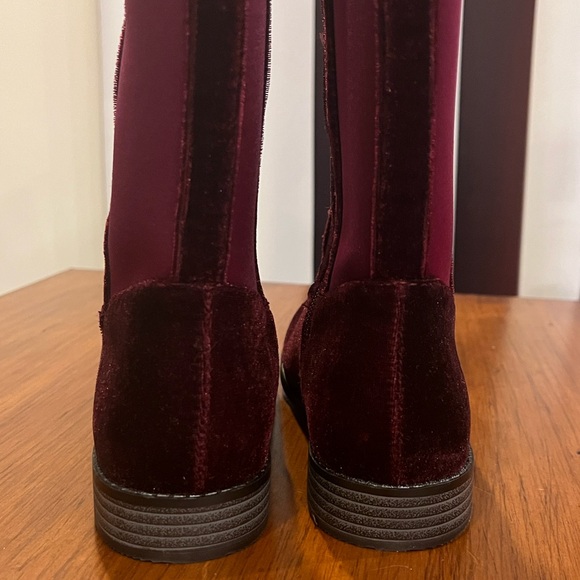 Michael Kors Emma Lily velour boots grade school new Plum Youth Girls Size 13 - Picture 9 of 15